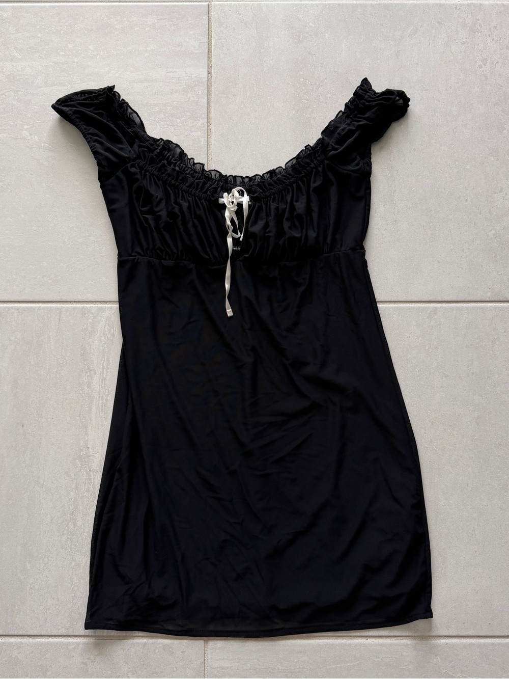 Kimchi Blue Black Off-Shoulder Ruched Tie-Front Babydoll Dress